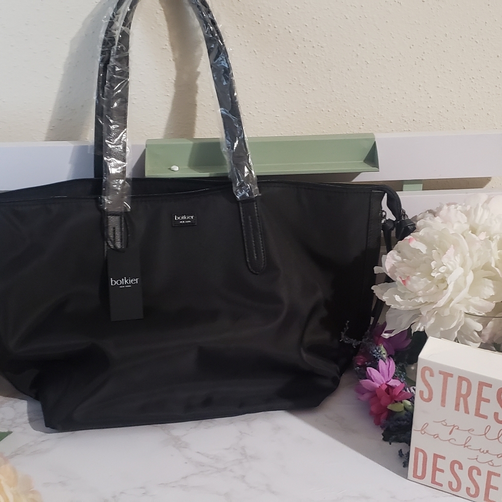 Black purse